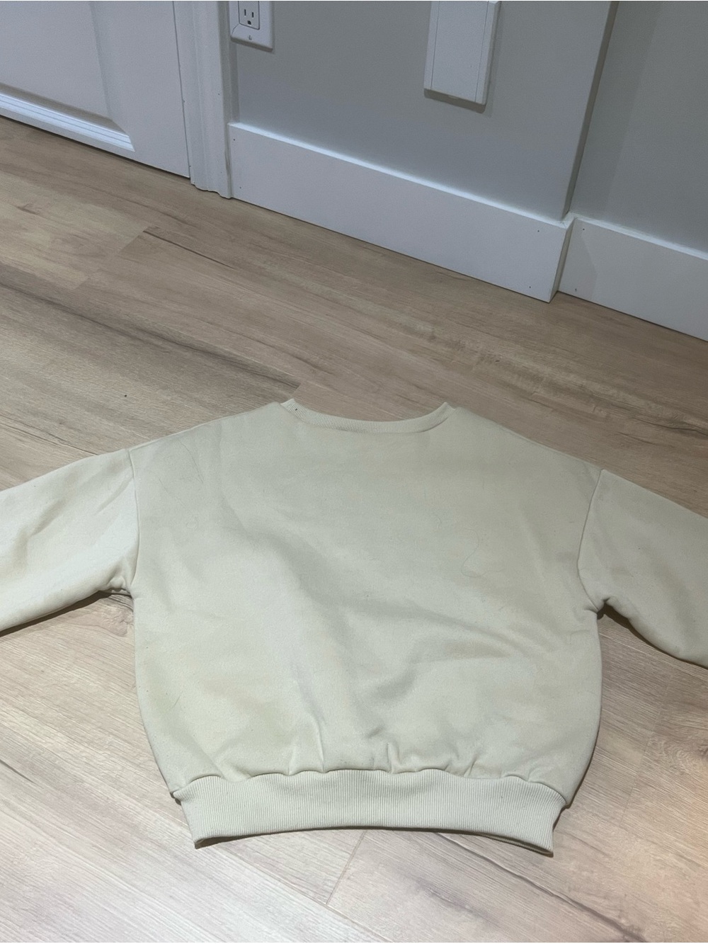 Crewneck - Picture 3 of 3